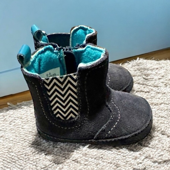 Robeez Maddox Leather Upper Boots, Size 0-3 months, New in Box - Picture 1 of 4